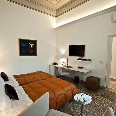 Town House Cavour Bed & Breakfast Reggio Calabria Room photo