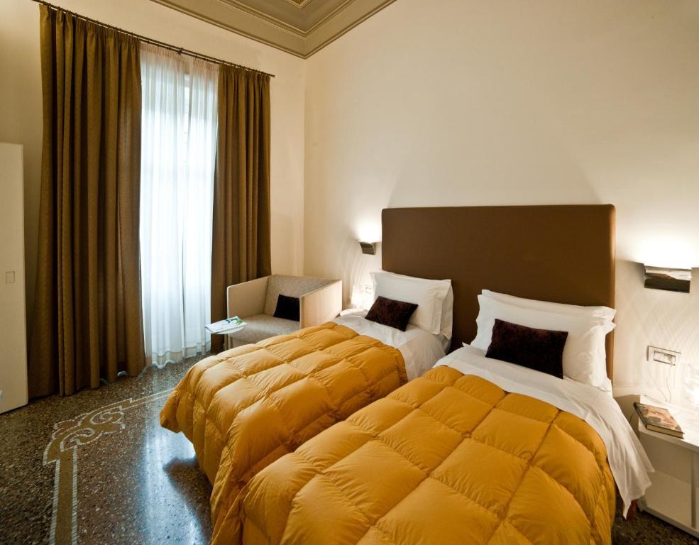 Town House Cavour Bed & Breakfast Reggio Calabria Room photo