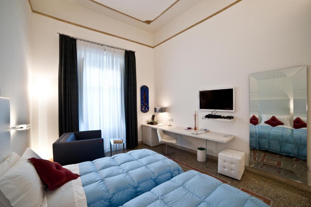 Town House Cavour Bed & Breakfast Reggio Calabria Room photo