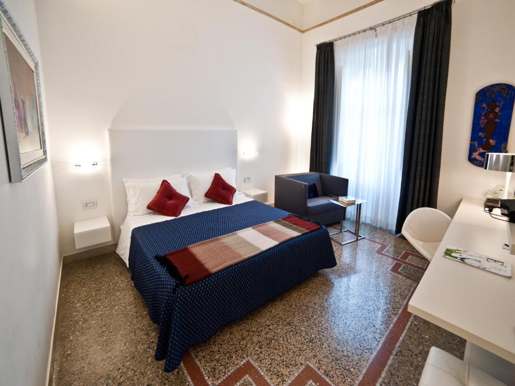 Town House Cavour Bed & Breakfast Reggio Calabria Room photo