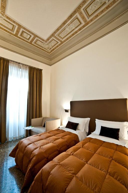 Town House Cavour Bed & Breakfast Reggio Calabria Room photo