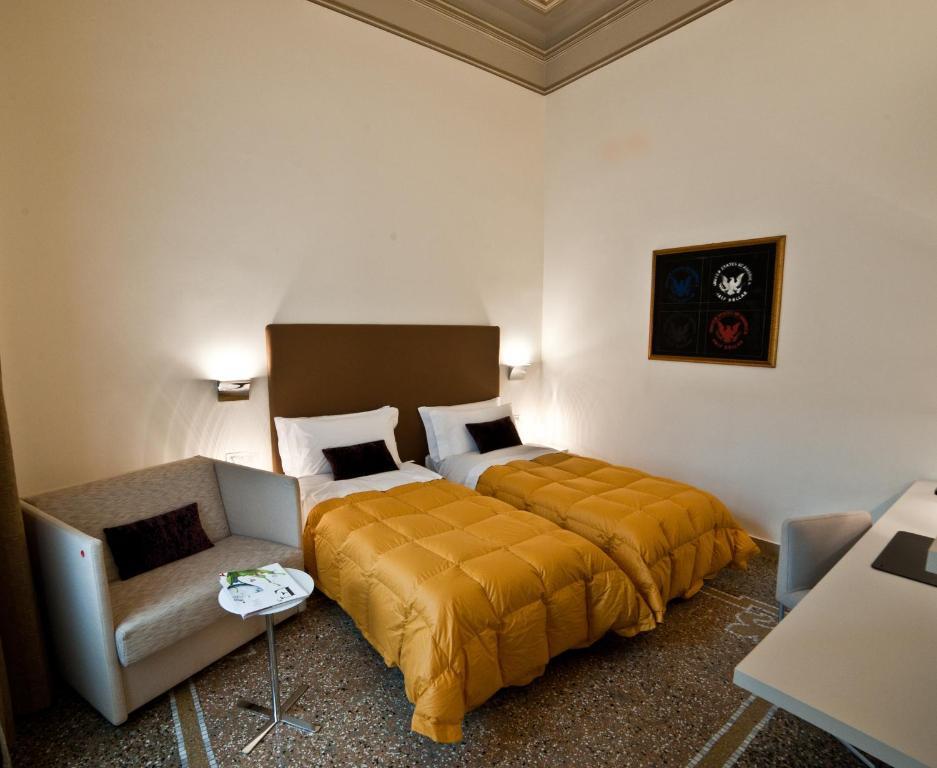 Town House Cavour Bed & Breakfast Reggio Calabria Room photo