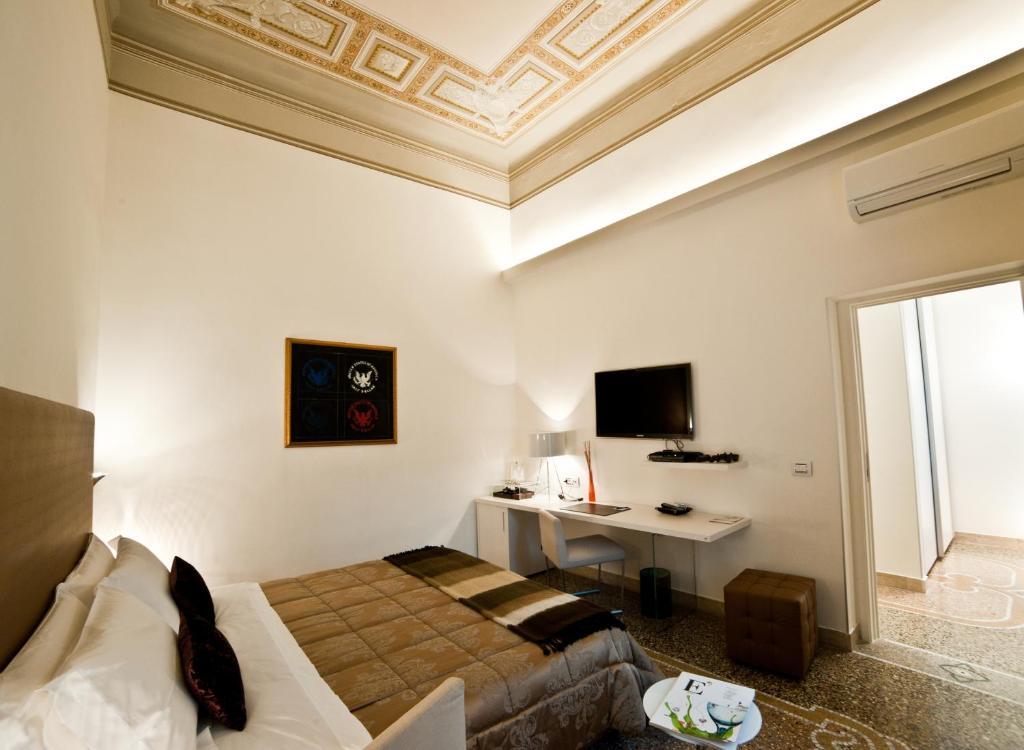 Town House Cavour Bed & Breakfast Reggio Calabria Room photo